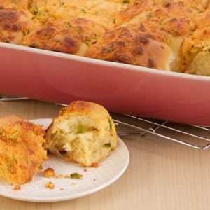 Jalapeno Cheddar Pull-Apart Bread