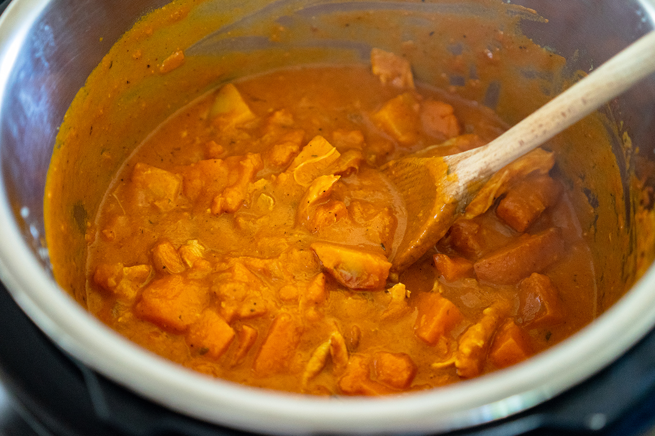 Instant pot chicken and sweet potato curry