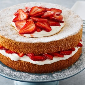 Strawberries and Cream Sponge Cake