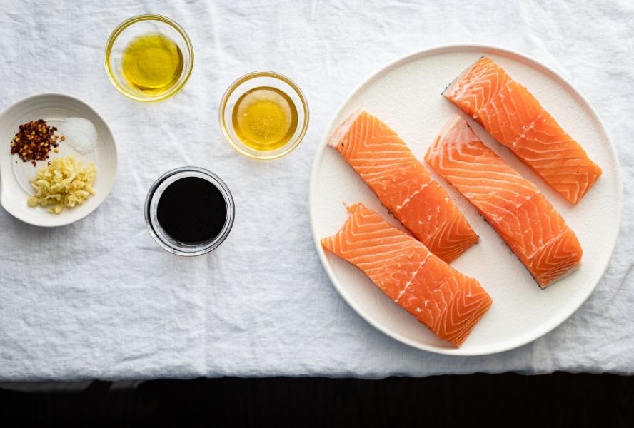 Glazed salmon ingredients on table