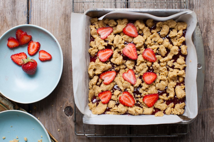 jammy strawberry shortbread bars, ready to serve