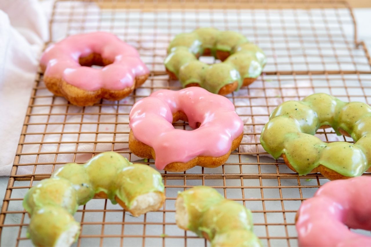 Matcha and raspberry mochi doughnuts