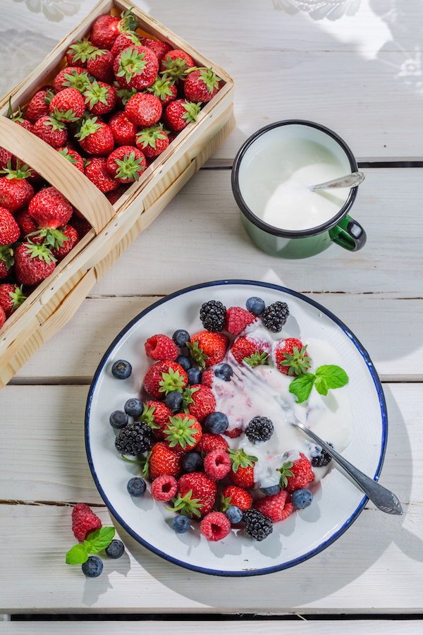 Yogurt with Tart Berries