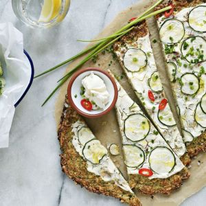 3 Healthy New Ways to Eat Cauliflower Crust (That Aren’t Pizza)