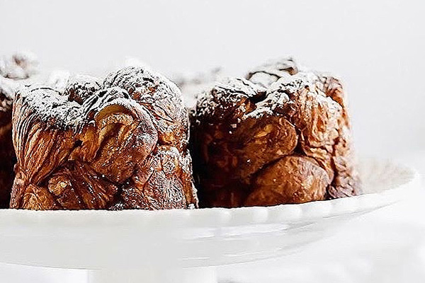 The Charlie, a cinnamon monkey bread dish served at Temper Pastry