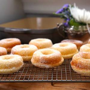 Fluffy Baked Lemon Doughnuts