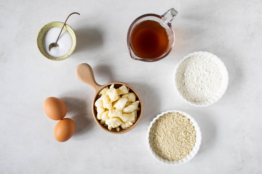 Ingredients for air fryer cheese curds with gravy