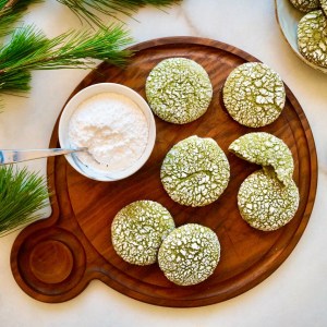 Matcha Crinkle Cookies