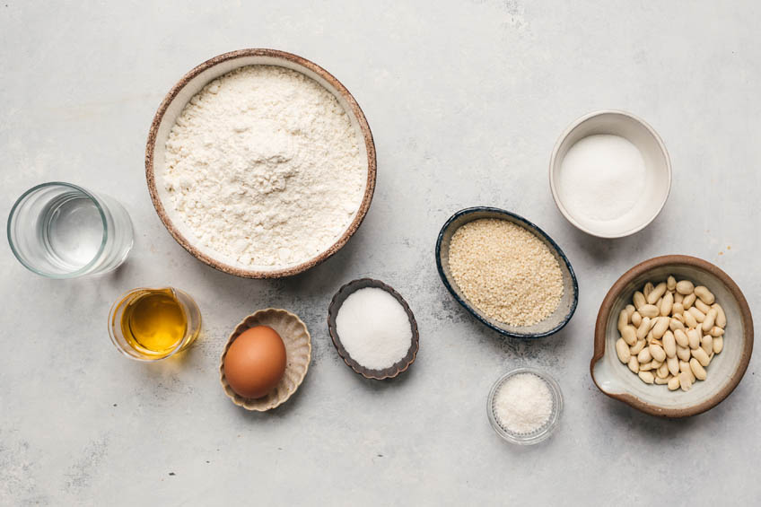 Fried sweet peanut dumpling ingredients