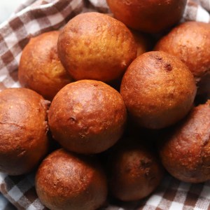 Crispy, Fluffy Ghanaian Donuts (Bofrot)