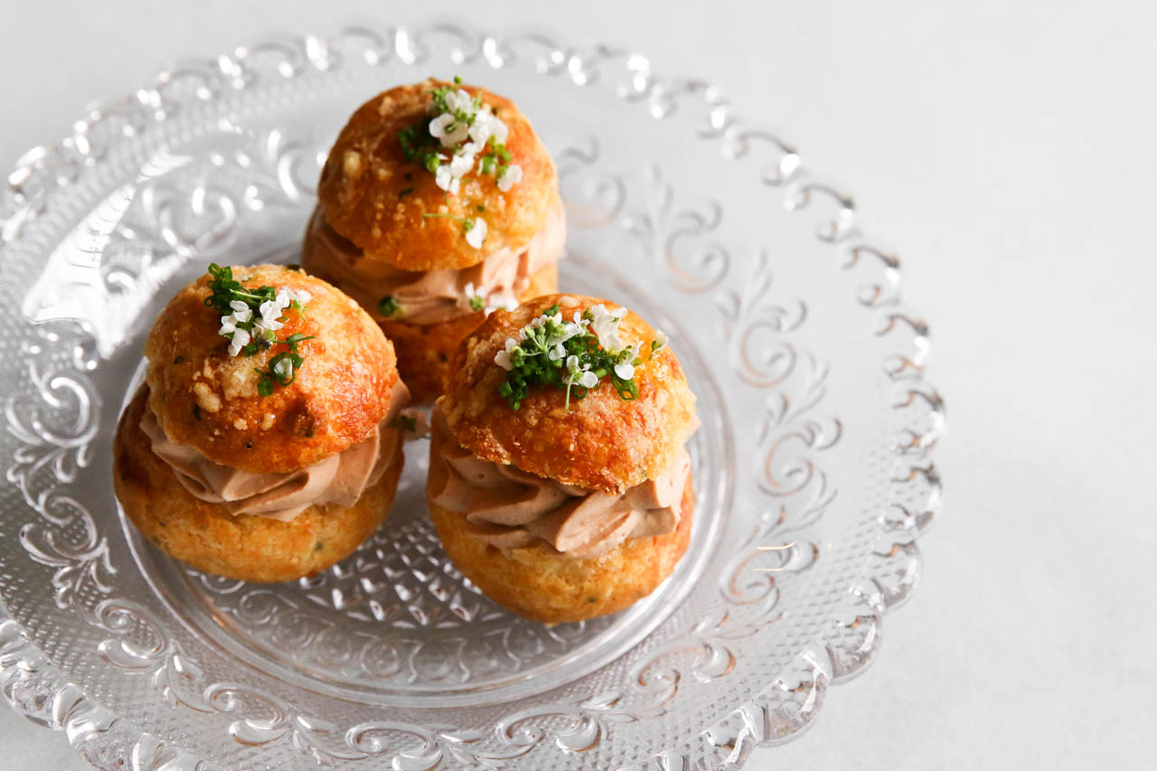 St. Lawrence Profiteroles à la mousse delfoie de canard