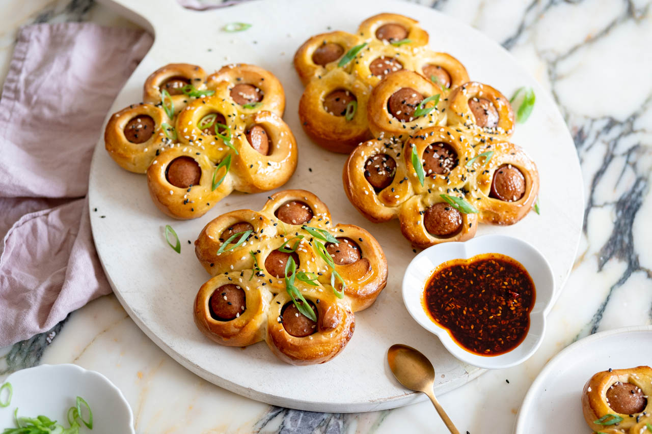 Chinese hotdog flower buns