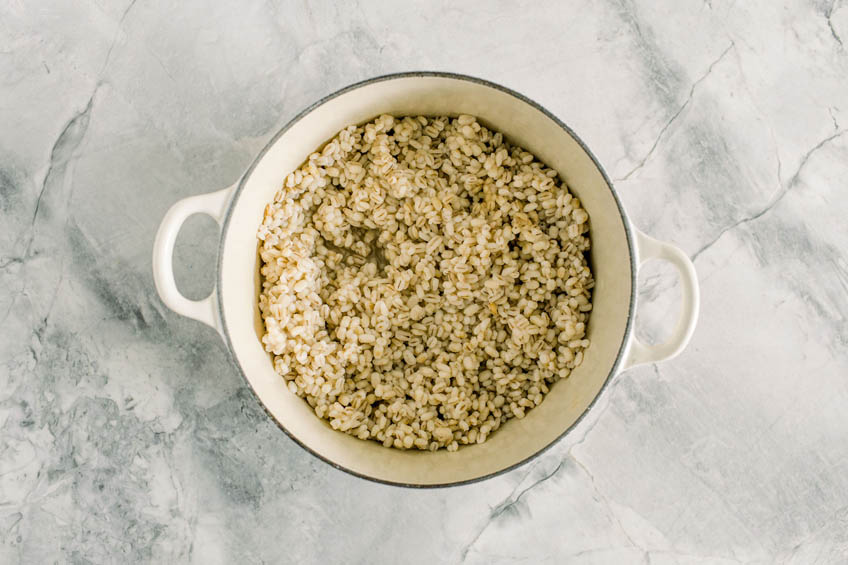 Cooked barley in a Dutch oven