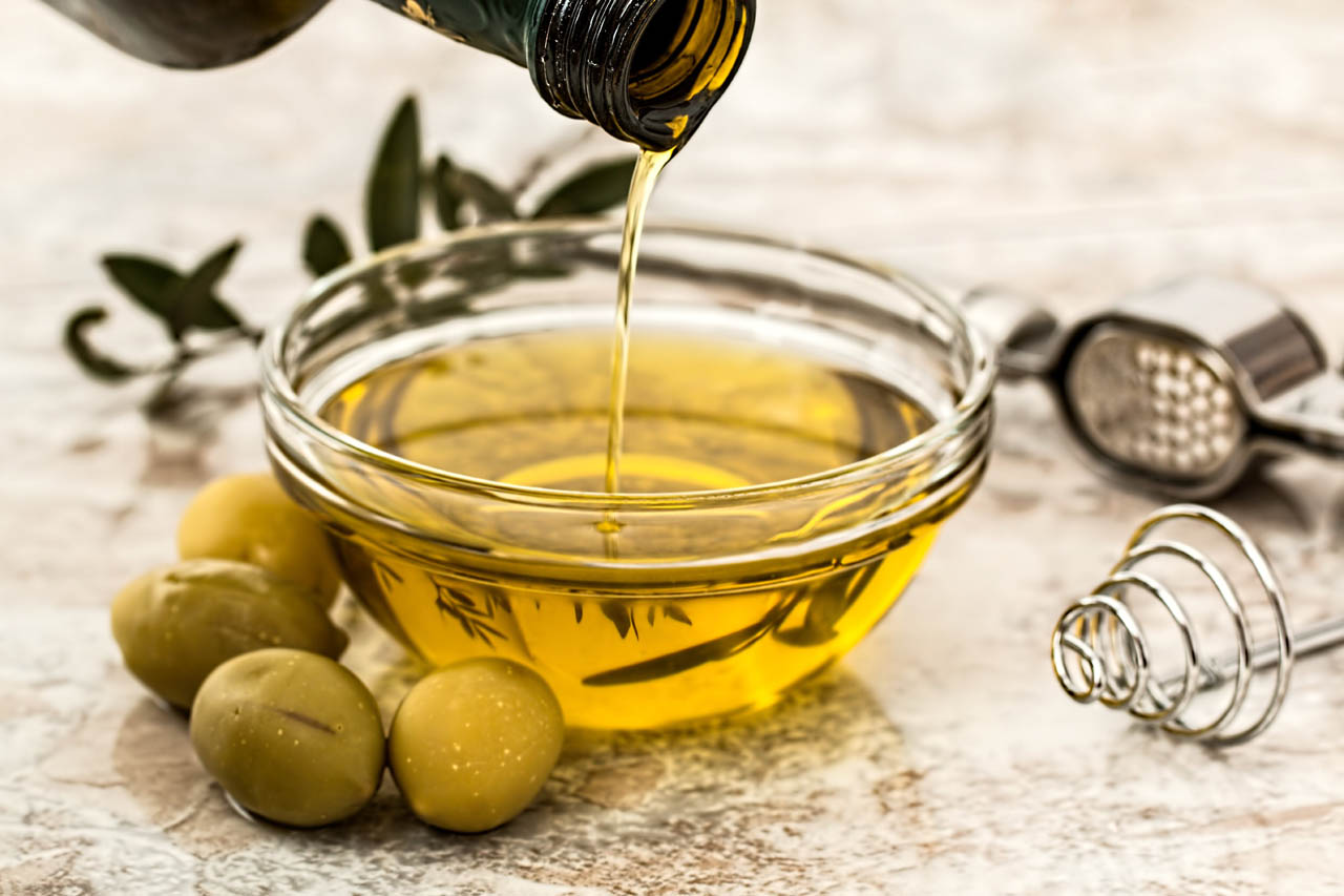 The Ultimate Guide to Buying the Best Olive Oil