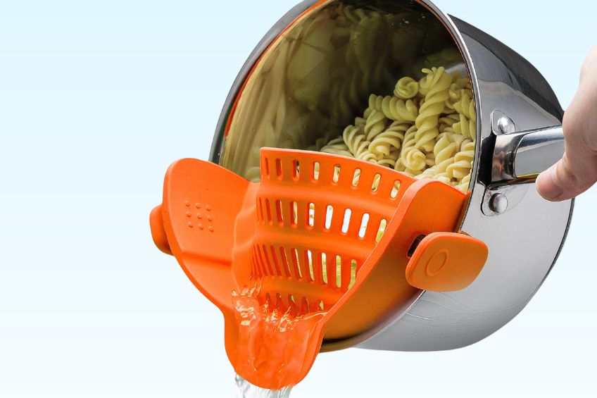 Silicone pot strainer