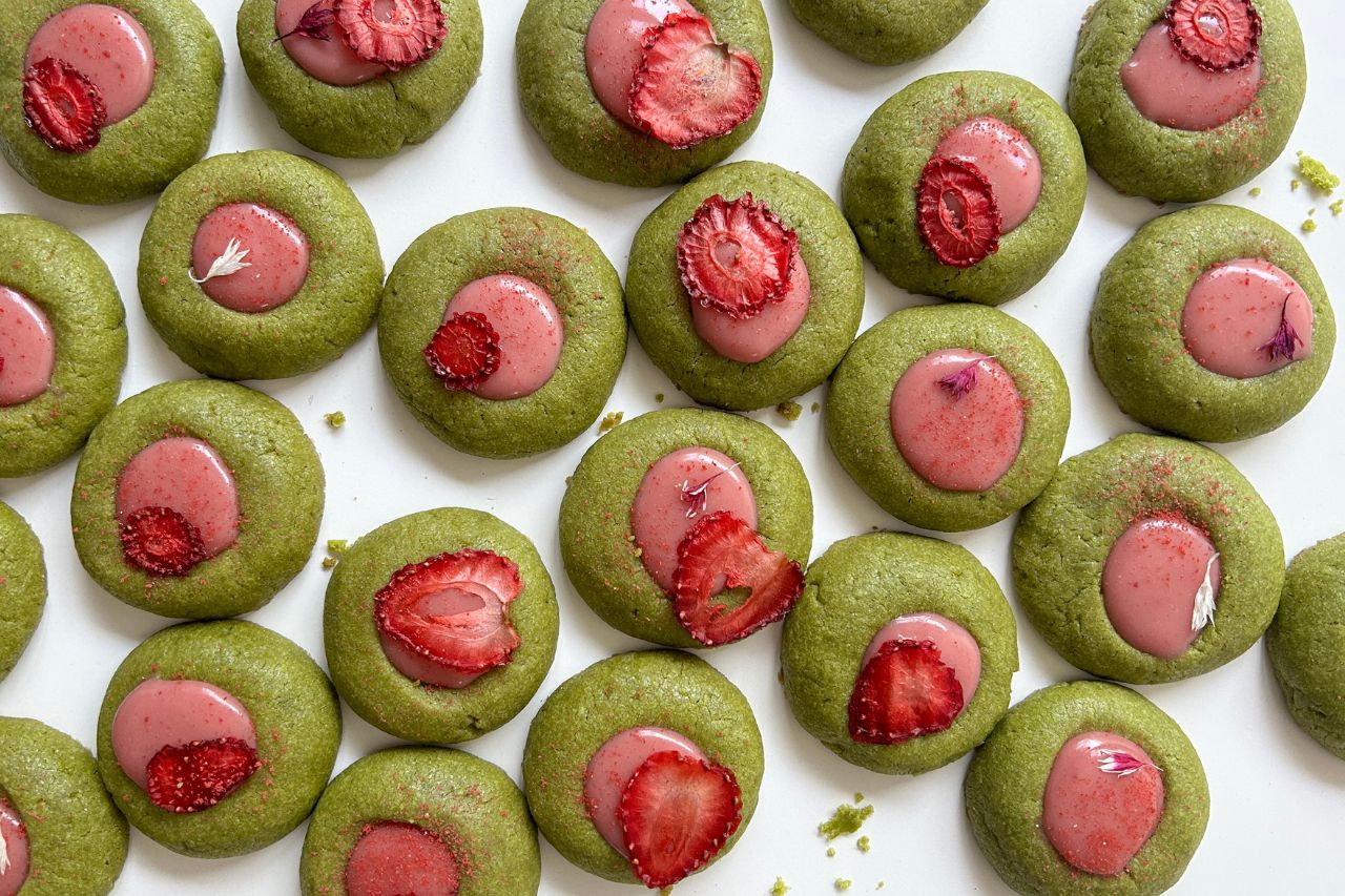 Matcha Strawberry Cookies