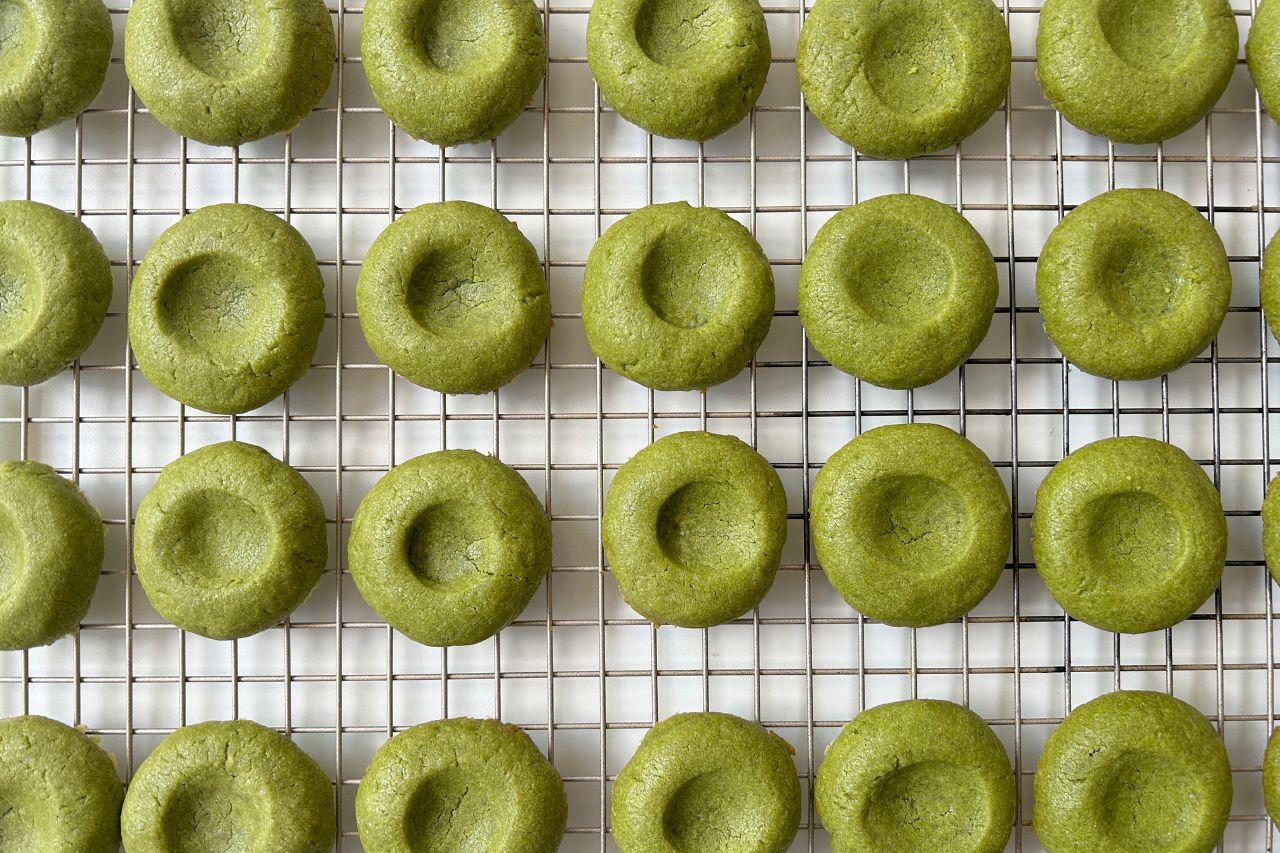 Baked matcha cookies