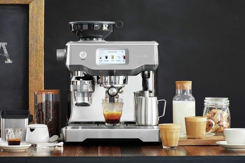 Breville the Oracle Touch Automatic Espresso Machine with Grinder and Milk Frother