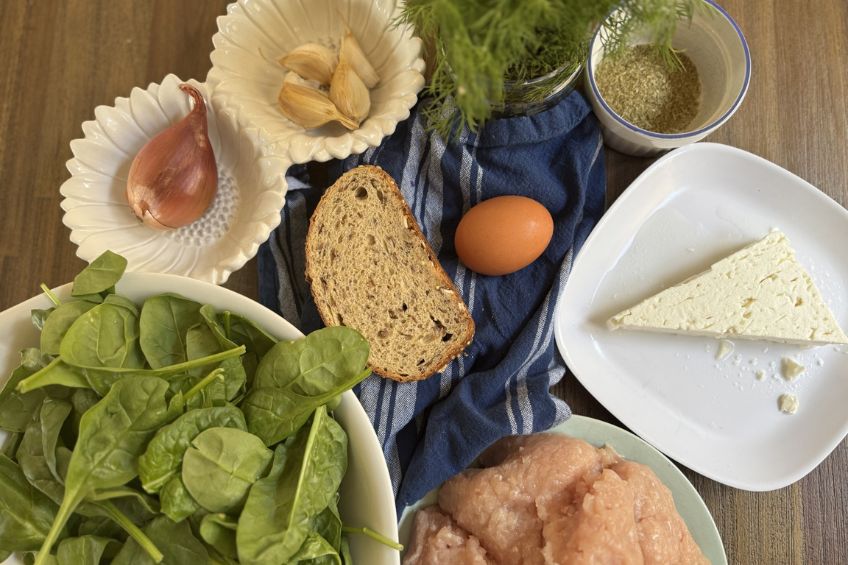 ingredients to make feta spinach turkey meatballs