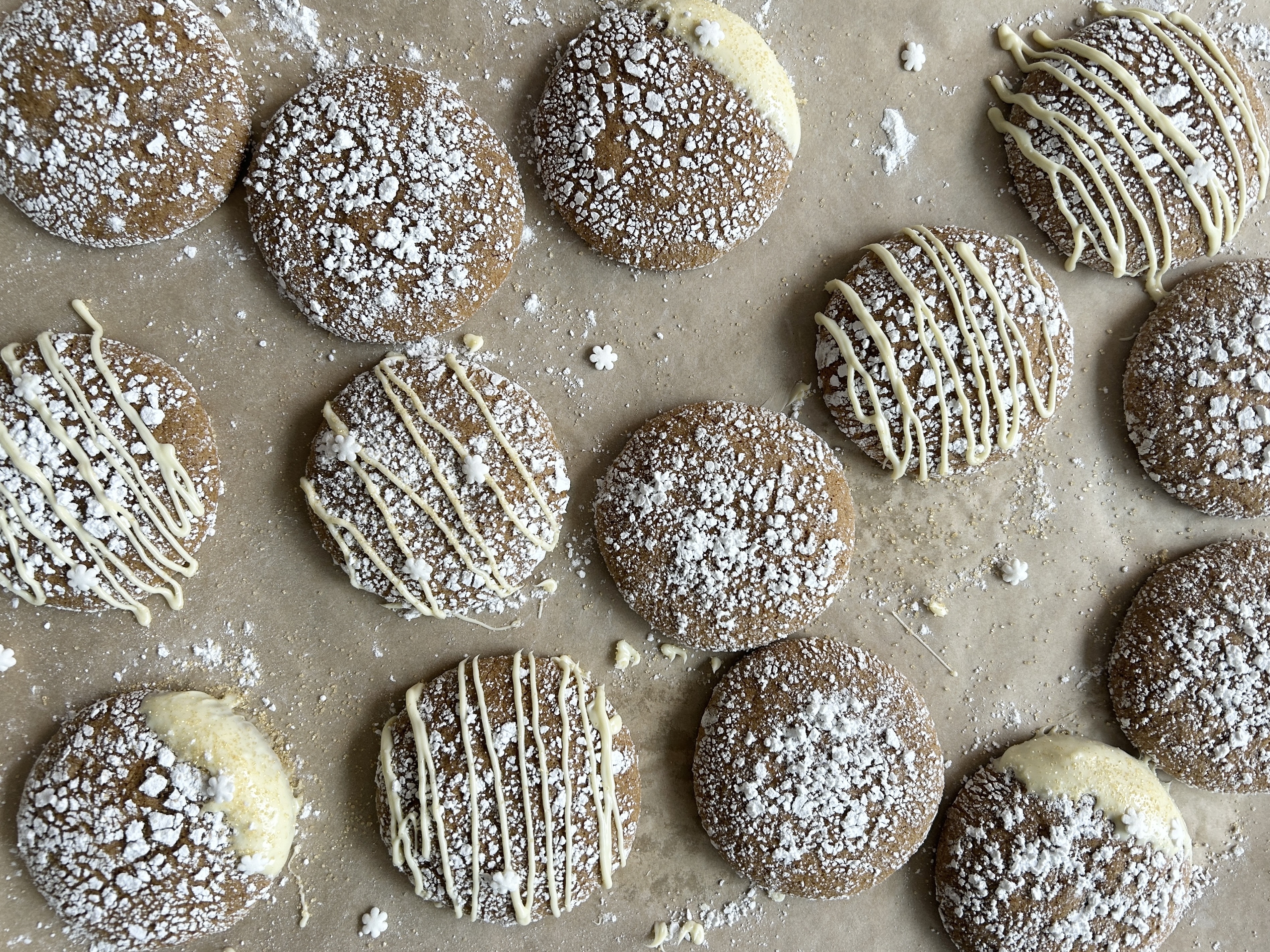 Holiday Gingerbread Crinkle Cookies