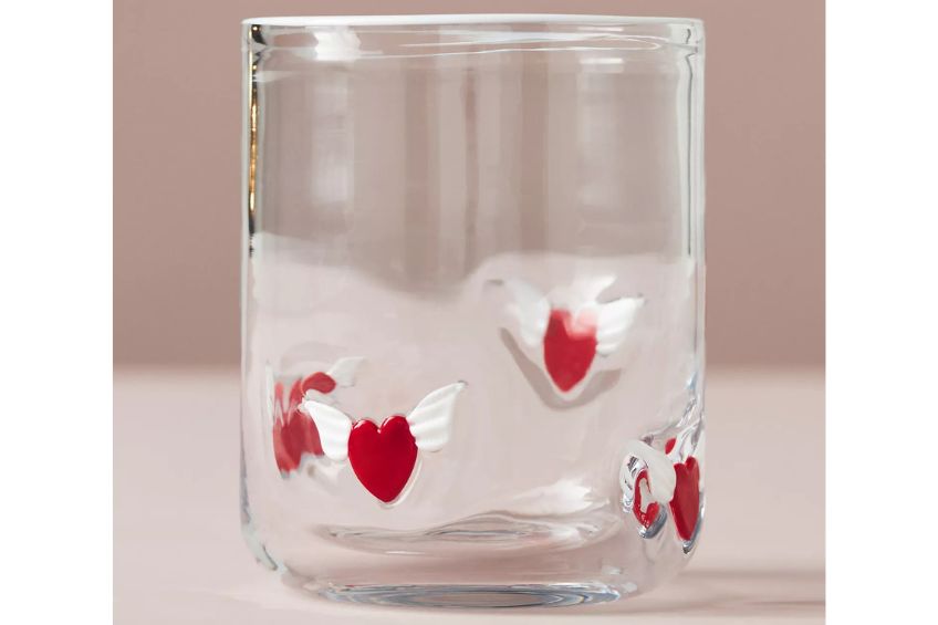 Icon glass with hearts and wings