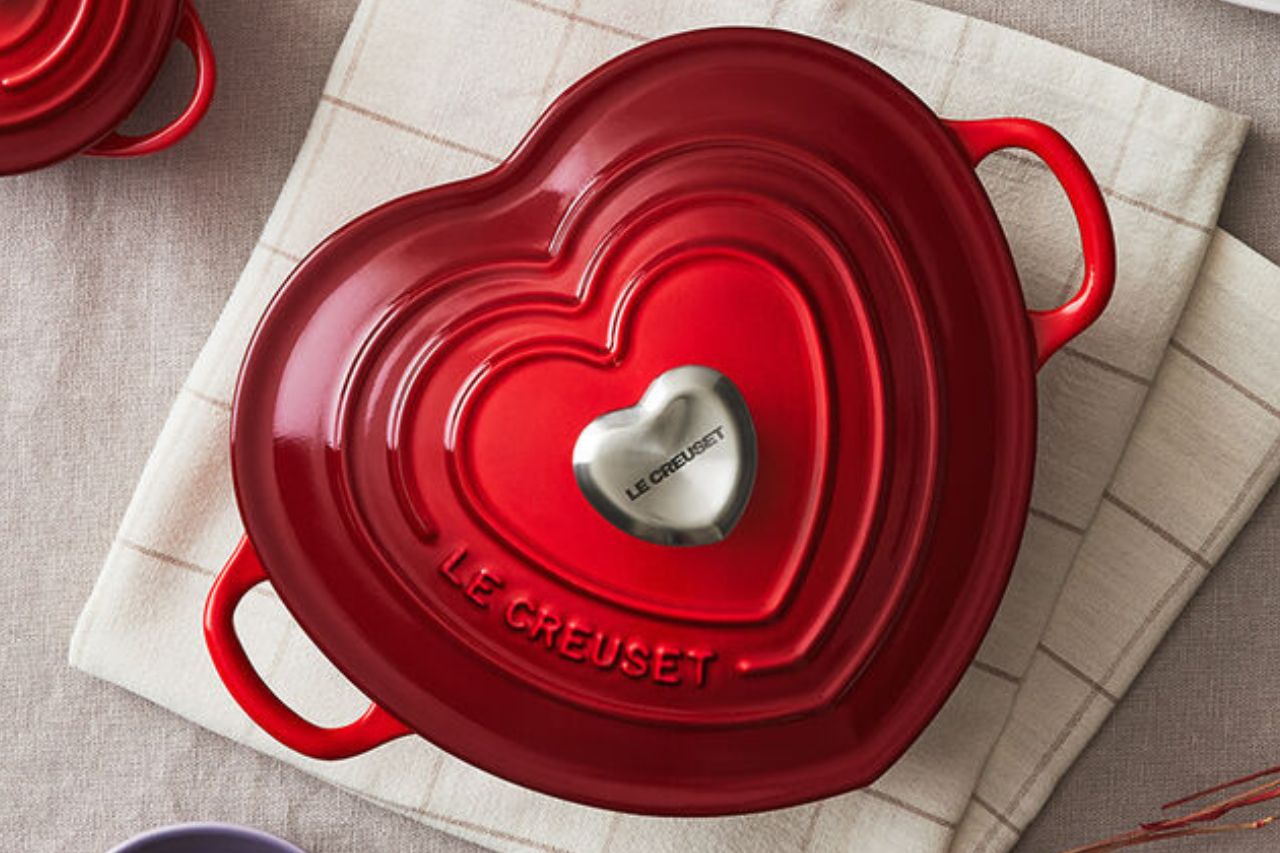 9 Adorable Valentine’s Day Cookware We’re Obsessed With