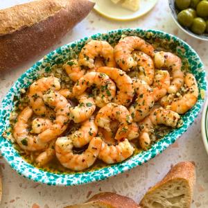 Spanish Gambas al Ajillo (Shrimp in Garlic Sauce)