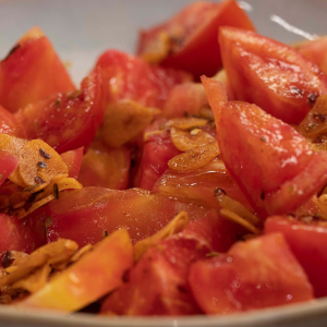 Juicy Tomatoes With Italian Chile Crisp