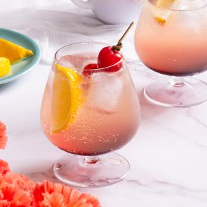 How To Make A Non-Alcoholic Shirley Temple Mocktail